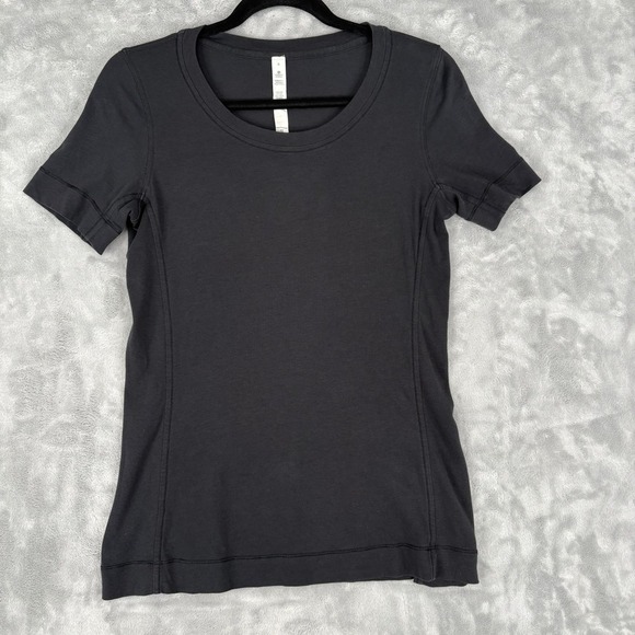 lululemon athletica Tops - Lululemon Black Short Sleeve T-Shirt Size 6 Top Logo Pima Cotton Spandex DEFECTS